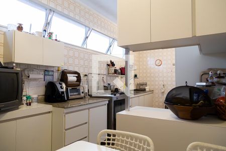 Casa à venda com 350m², 5 quartos e 4 vagasCozinha