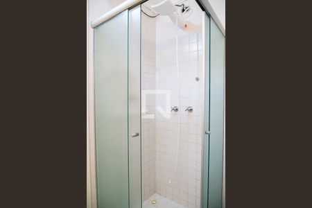 Casa à venda com 350m², 5 quartos e 4 vagasBanheiro da Suíte 2