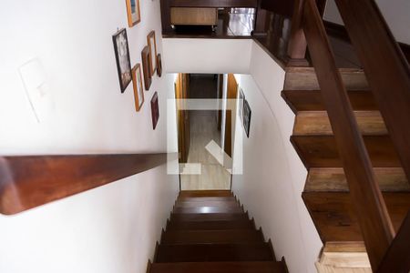 Casa à venda com 350m², 5 quartos e 4 vagasCorredor 2