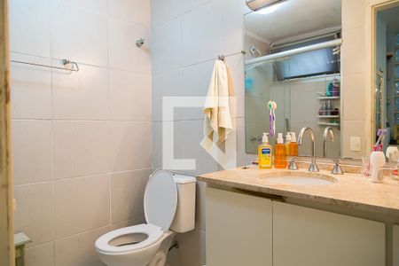 Casa à venda com 350m², 5 quartos e 4 vagasBanheiro da Suíte 4