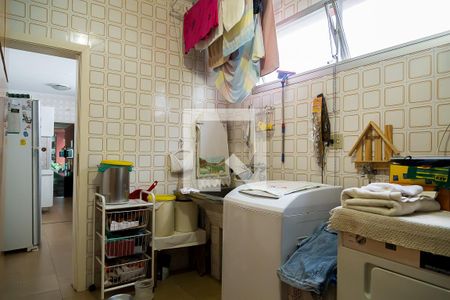 Casa à venda com 350m², 5 quartos e 4 vagasÁrea de Serviço