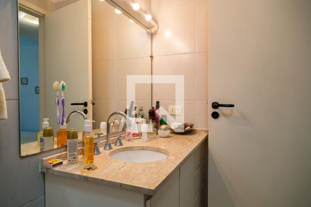 Casa à venda com 350m², 5 quartos e 4 vagasBanheiro da Suíte 4