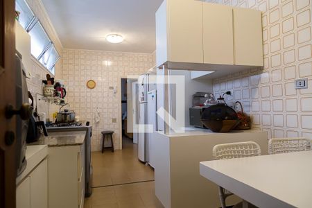 Casa à venda com 350m², 5 quartos e 4 vagasCozinha