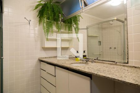 Casa à venda com 350m², 5 quartos e 4 vagasBanheiro da Suíte 5