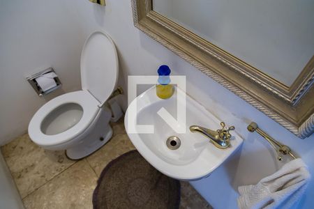 Casa à venda com 350m², 5 quartos e 4 vagasLavabo - Detalhe