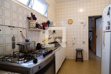 Casa à venda com 350m², 5 quartos e 4 vagasCozinha