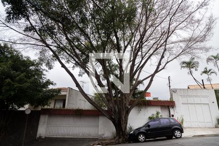Casa à venda com 350m², 5 quartos e 4 vagasFachada 1