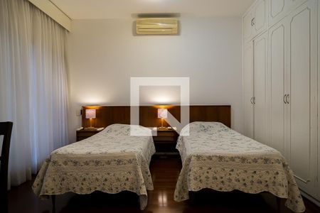 Casa à venda com 350m², 5 quartos e 4 vagasSuíte 2