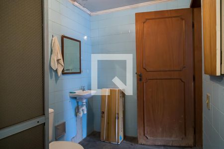 Casa à venda com 350m², 5 quartos e 4 vagasBanheiro da Garagem 1