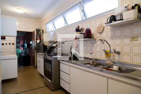 Casa à venda com 350m², 5 quartos e 4 vagasCozinha