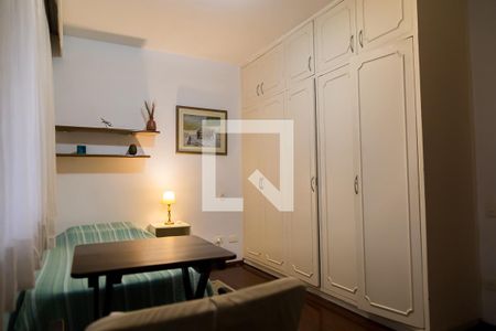 Casa à venda com 350m², 5 quartos e 4 vagasSuíte 1