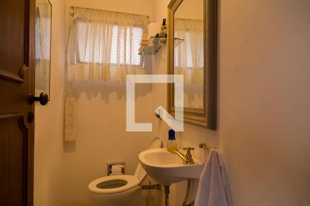 Casa à venda com 350m², 5 quartos e 4 vagasLavabo