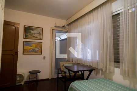 Casa à venda com 350m², 5 quartos e 4 vagasSuíte 1