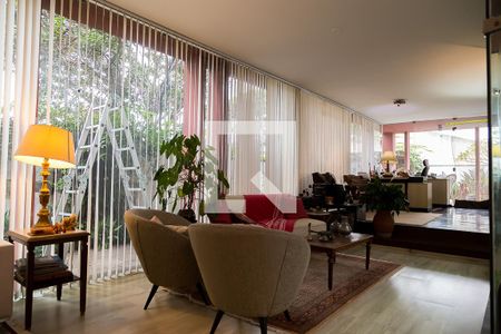Sala de casa à venda com 5 quartos, 350m² em Planalto Paulista, São Paulo