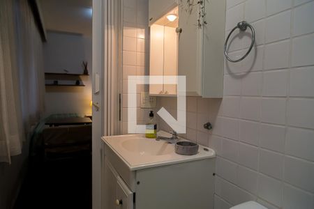 Casa à venda com 350m², 5 quartos e 4 vagasBanheiro da Suíte 1