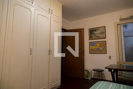 Casa à venda com 350m², 5 quartos e 4 vagasSuíte 1