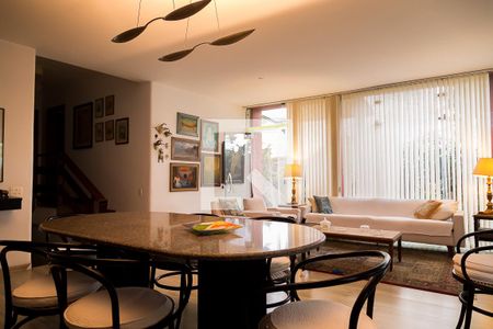 Sala de casa para alugar com 5 quartos, 350m² em Planalto Paulista, São Paulo