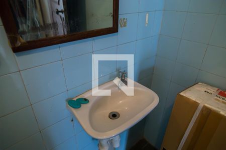 Casa à venda com 350m², 5 quartos e 4 vagasBanheiro da Garagem 1 - Pia