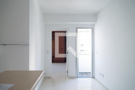 Sala/Cozinha de apartamento para alugar com 1 quarto, 28m² em Consolação, São Paulo