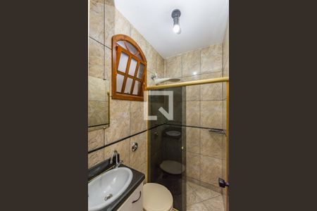 Banheiro Social 1 de casa de condomínio à venda com 3 quartos, 80m² em Incofindência, Belo Horizonte