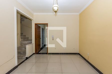 Sala 1 de casa de condomínio para alugar com 3 quartos, 80m² em Incofindência, Belo Horizonte
