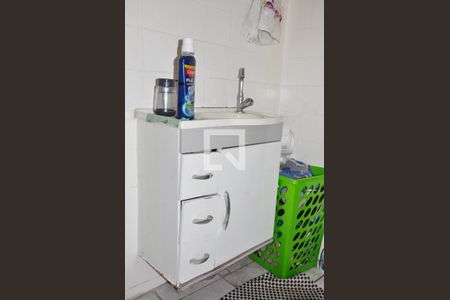 Casa à venda com 100m², 3 quartos e sem vagaBanheiro