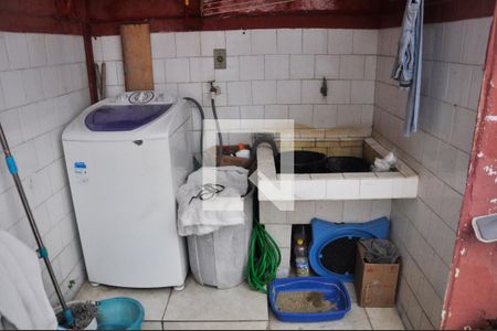 Casa à venda com 100m², 3 quartos e sem vagaQuintal em Área de Serviço