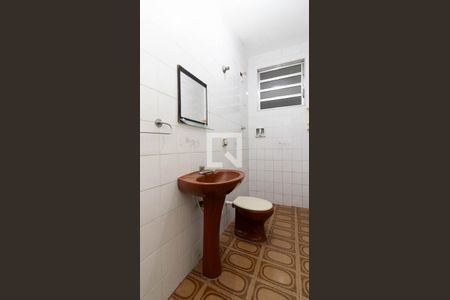 Banheiro de casa para alugar com 1 quarto, 180m² em Jardim Piratininga, São Paulo