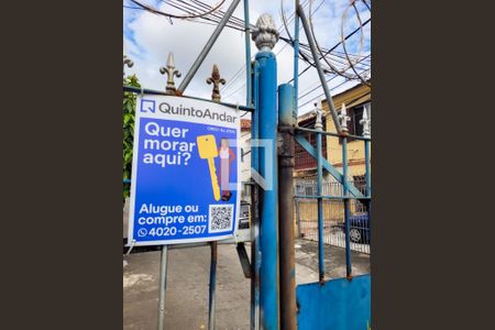 Apartamento à venda com 58m², 2 quartos e sem vagaPlaquinha QuintoAndar instalada na entrada do Condomínio
