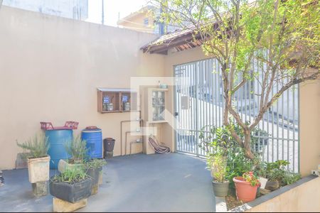 Casa à venda com 323m², 3 quartos e 4 vagas Casa à venda com 323m², 3 quartos e 4 vagasGaragem