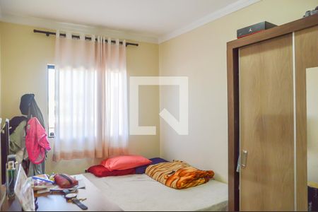 Casa à venda com 323m², 3 quartos e 4 vagas Casa à venda com 323m², 3 quartos e 4 vagasQuarto 2