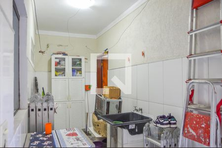 Casa à venda com 323m², 3 quartos e 4 vagas Casa à venda com 323m², 3 quartos e 4 vagasÁrea de Serviço 2