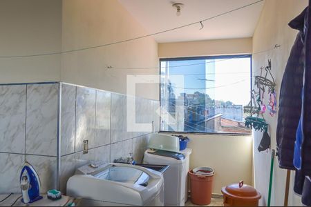 Casa à venda com 323m², 3 quartos e 4 vagas Casa à venda com 323m², 3 quartos e 4 vagasÁrea de Serviço