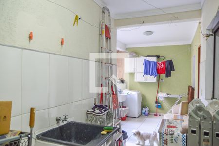 Casa à venda com 323m², 3 quartos e 4 vagas Casa à venda com 323m², 3 quartos e 4 vagasÁrea de Serviço 2