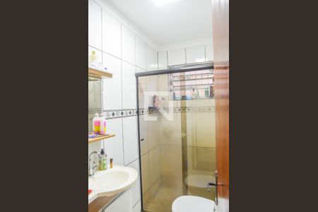 Casa à venda com 323m², 3 quartos e 4 vagas Casa à venda com 323m², 3 quartos e 4 vagasBanheiro 2