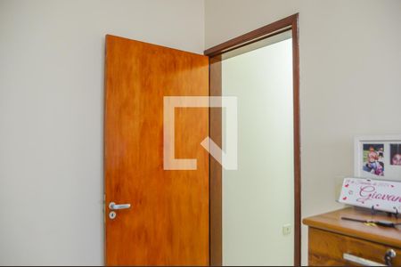 Casa à venda com 323m², 3 quartos e 4 vagas Casa à venda com 323m², 3 quartos e 4 vagasQuarto 2