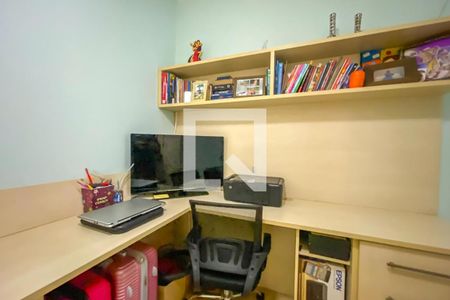 Casa à venda com 177m², 3 quartos e 3 vagasEscritório