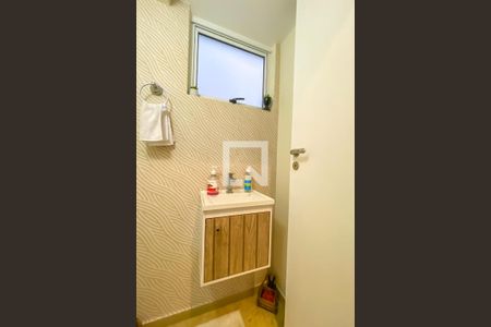 Casa à venda com 177m², 3 quartos e 3 vagasLavabo