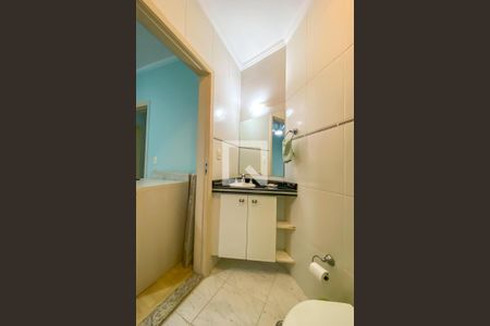 Casa à venda com 177m², 3 quartos e 3 vagasBanheiro da Suíte 2