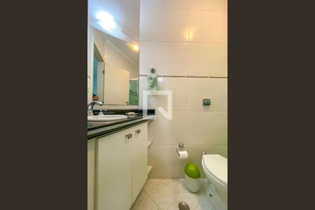 Casa à venda com 177m², 3 quartos e 3 vagasBanheiro da Suíte 2