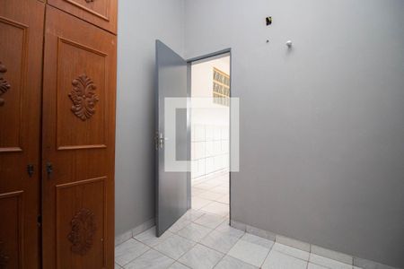 Casa para alugar com 432m², 4 quartos e 1 vaga Casa para alugar com 432m², 4 quartos e 1 vagaQuarto 4