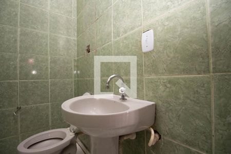 Casa para alugar com 432m², 4 quartos e 1 vaga Casa para alugar com 432m², 4 quartos e 1 vagaBanheiro Social