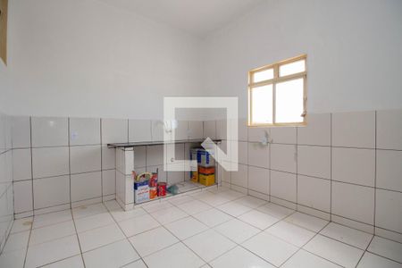 Casa para alugar com 432m², 4 quartos e 1 vaga Casa para alugar com 432m², 4 quartos e 1 vagaCozinha 1