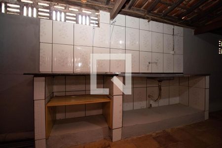 Casa para alugar com 432m², 4 quartos e 1 vaga Casa para alugar com 432m², 4 quartos e 1 vagaCozinha 2