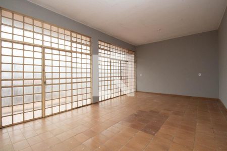 Sala de casa para alugar com 4 quartos, 432m² em Ceilândia Sul (ceilândia), Brasília