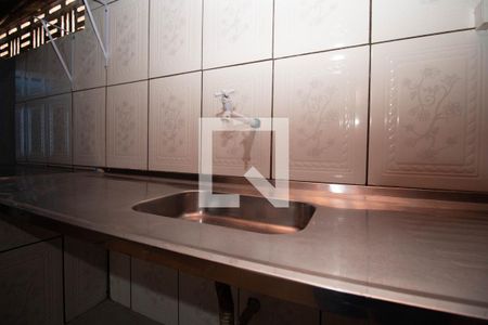 Casa para alugar com 432m², 4 quartos e 1 vaga Casa para alugar com 432m², 4 quartos e 1 vagaCozinha 2