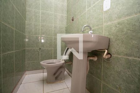 Casa para alugar com 432m², 4 quartos e 1 vaga Casa para alugar com 432m², 4 quartos e 1 vagaBanheiro Social