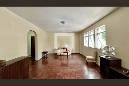 Apartamento à venda com 4 quartos, 160m² em Santa Efigênia, Belo Horizonte