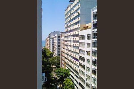 Vista - Sala de apartamento à venda com 3 quartos, 148m² em Copacabana, Rio de Janeiro
