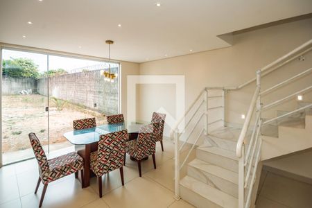 Sala de Jantar de casa para alugar com 3 quartos, 140m² em Garças, Belo Horizonte